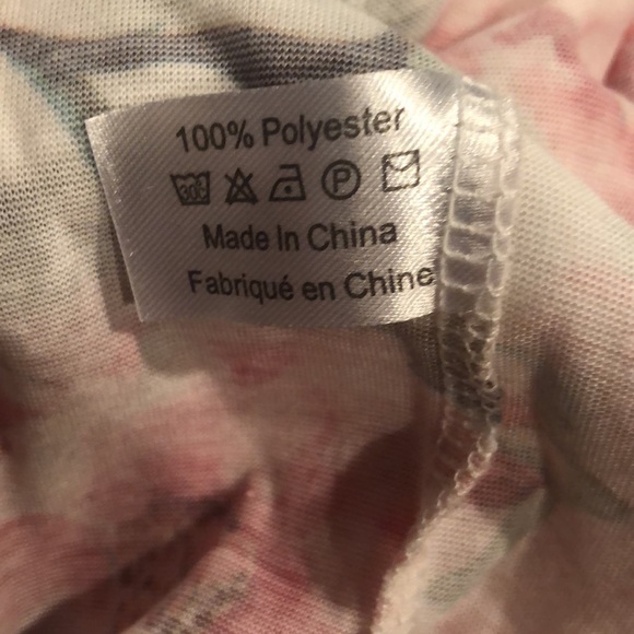 show me your MuMu Brie Robe Garden Of Blooms Floral Print Short One Size - Picture 8 of 8